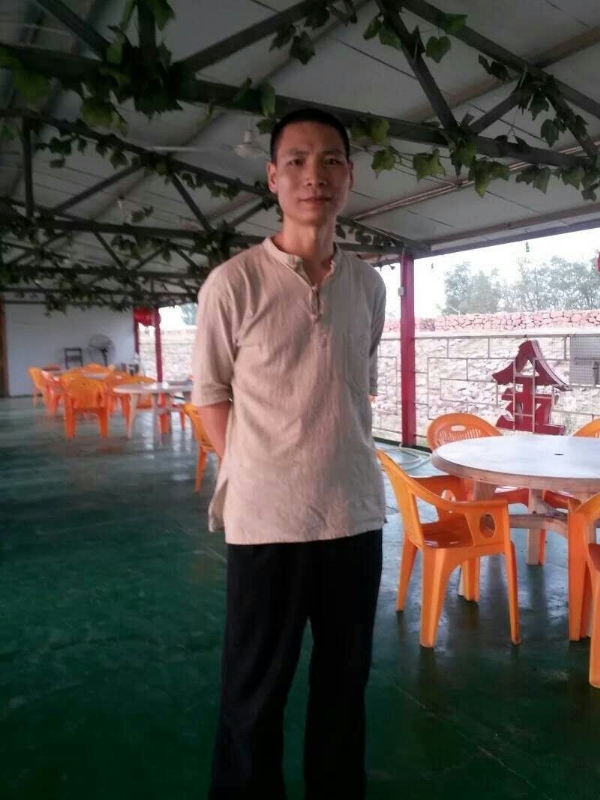 周哥的第三张照片--许昌相亲服务中心