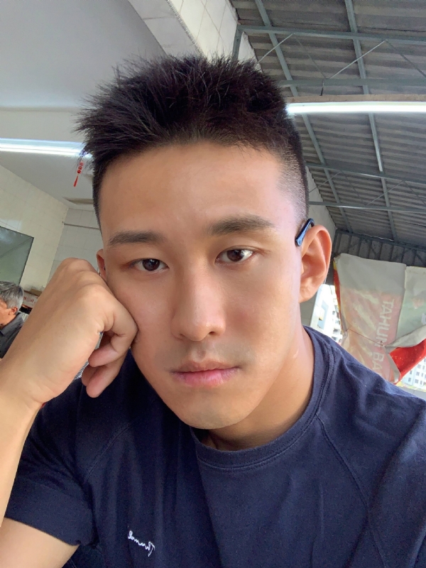相见恨晚的第二张照片--许昌相亲服务中心