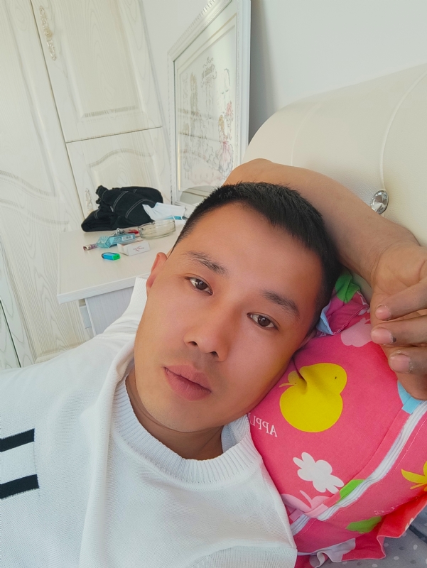 一个人的第一张照片--许昌相亲服务中心