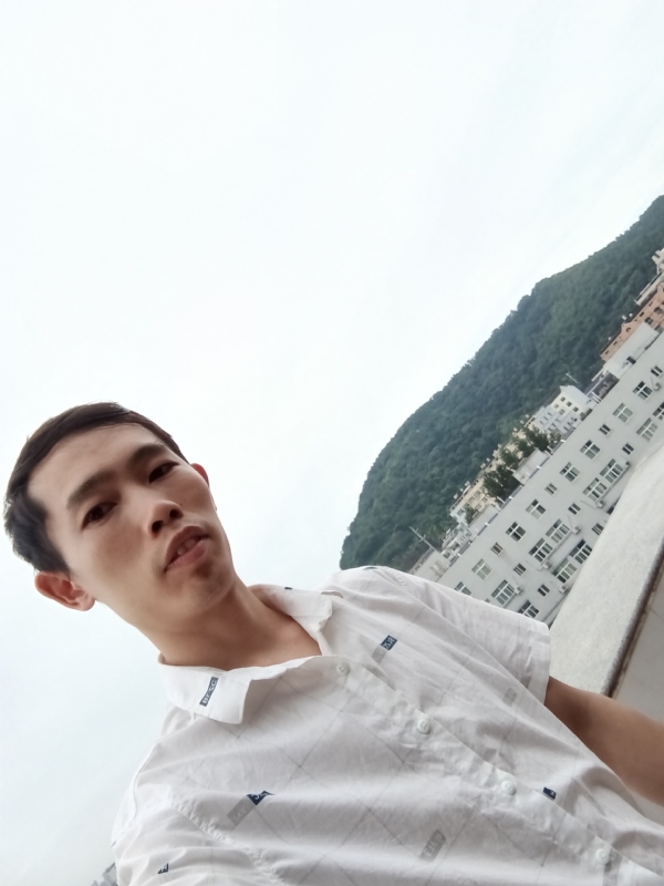 会飞的鱼的第一张照片--许昌相亲服务中心