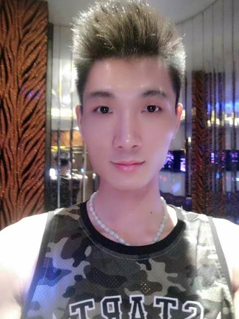 人生如戏的第一张照片--许昌相亲服务中心