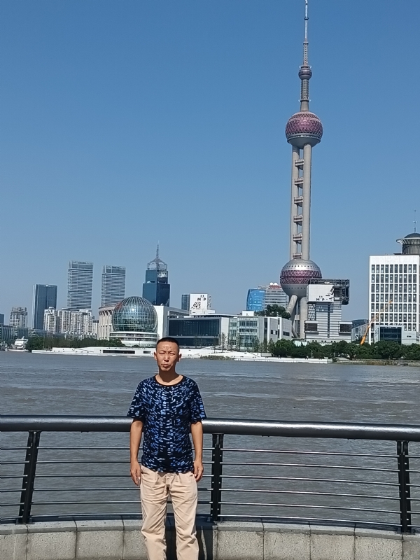 伪装浪漫的第一张照片--许昌相亲服务中心