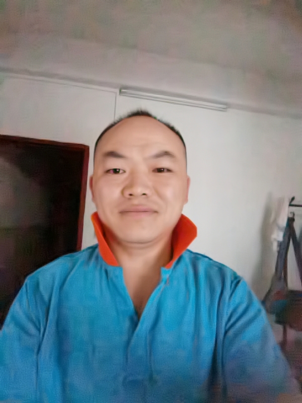 与子携老的第四张照片--许昌相亲服务中心