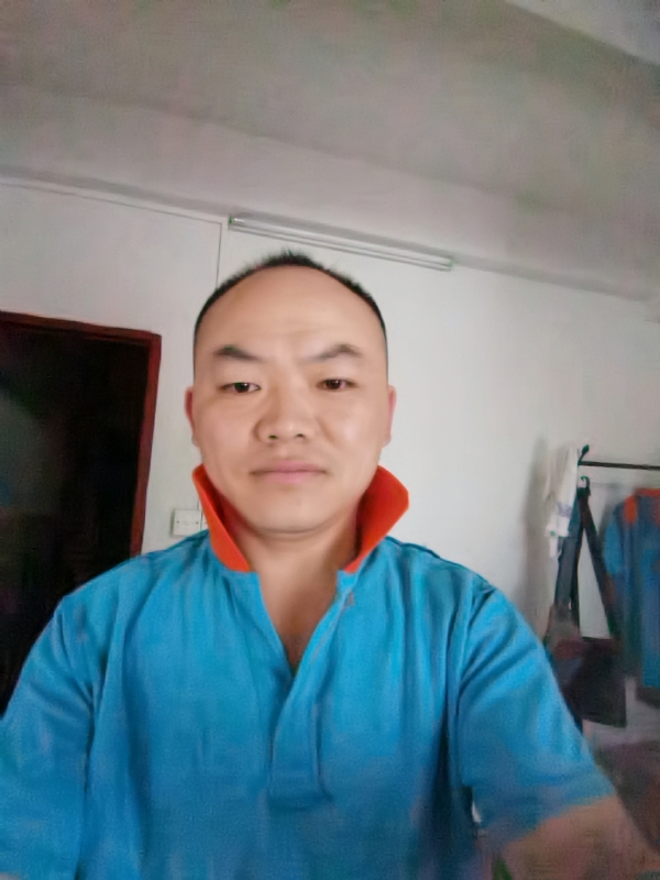 与子携老的第五张照片--许昌相亲服务中心