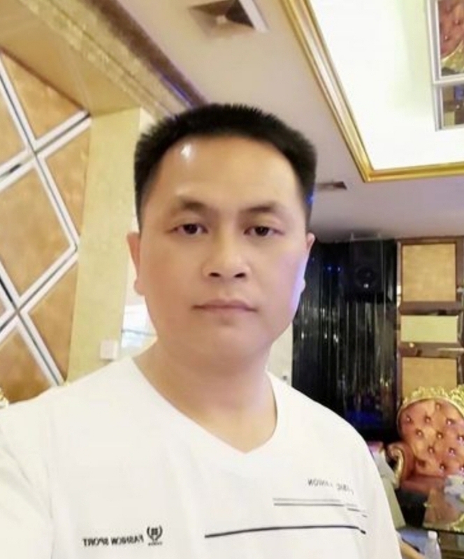 小梁的第二张照片--许昌相亲服务中心