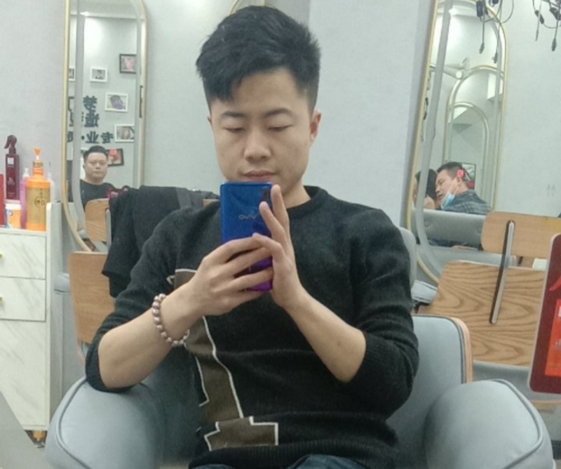 无法自拔的第一张照片--许昌相亲服务中心