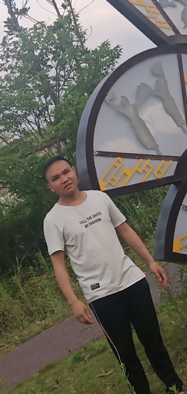 愉快的阳光的第一张照片--许昌相亲服务中心