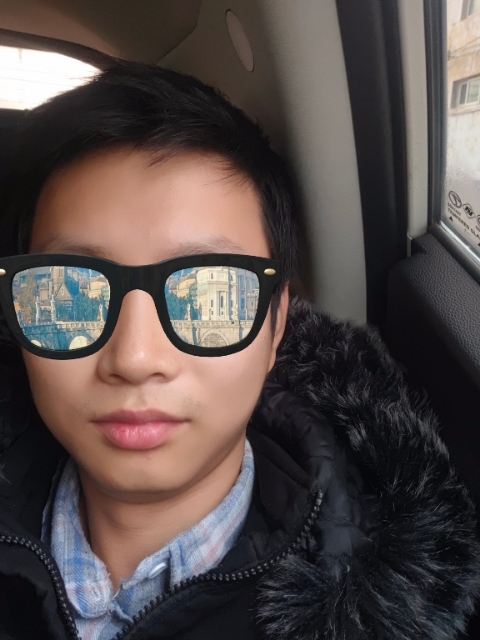 请问揉揉头的第一张照片--许昌相亲服务中心
