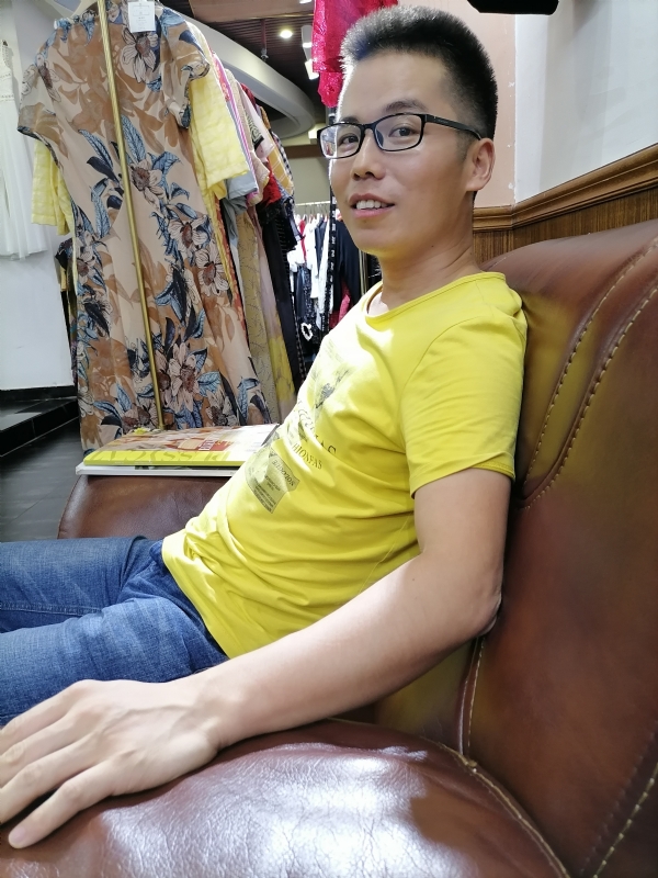 汪顺鹏的第一张照片--许昌相亲服务中心