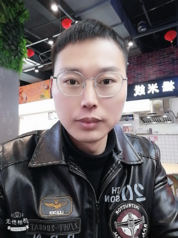 liuxiaocong的第一张照片--许昌相亲服务中心
