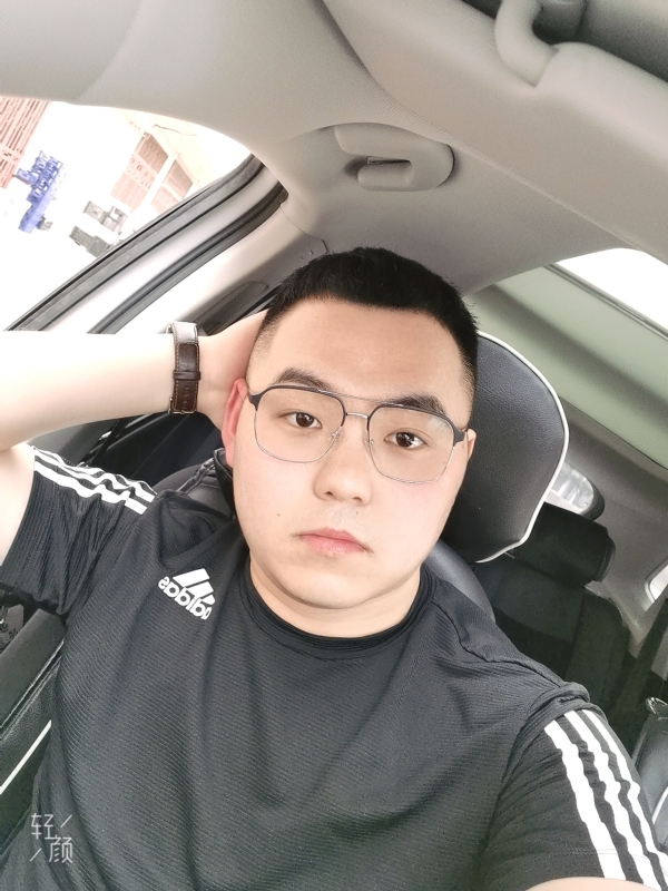 海阔天空的第一张照片--许昌相亲服务中心
