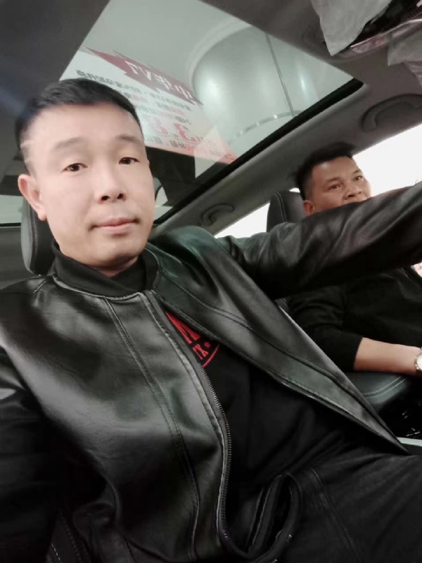 醉红尘的第一张照片--许昌相亲服务中心
