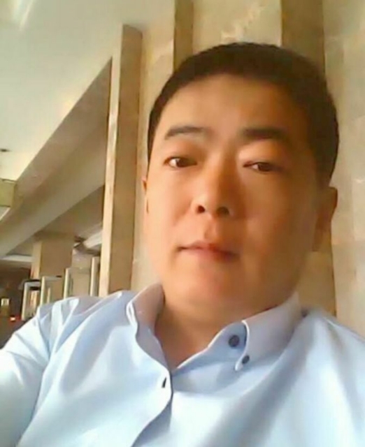 落叶随风的第一张照片--许昌相亲服务中心