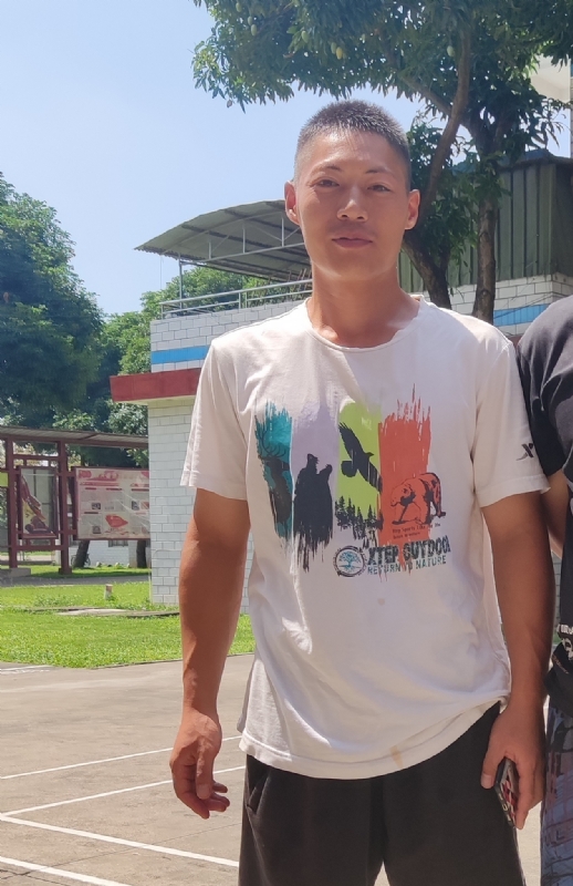 孤鹰的第一张照片--许昌相亲服务中心