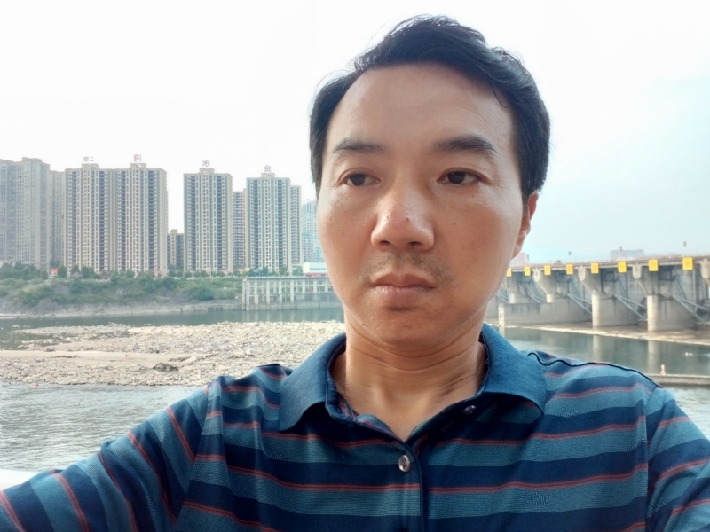 yangguang的第一张照片--许昌相亲服务中心