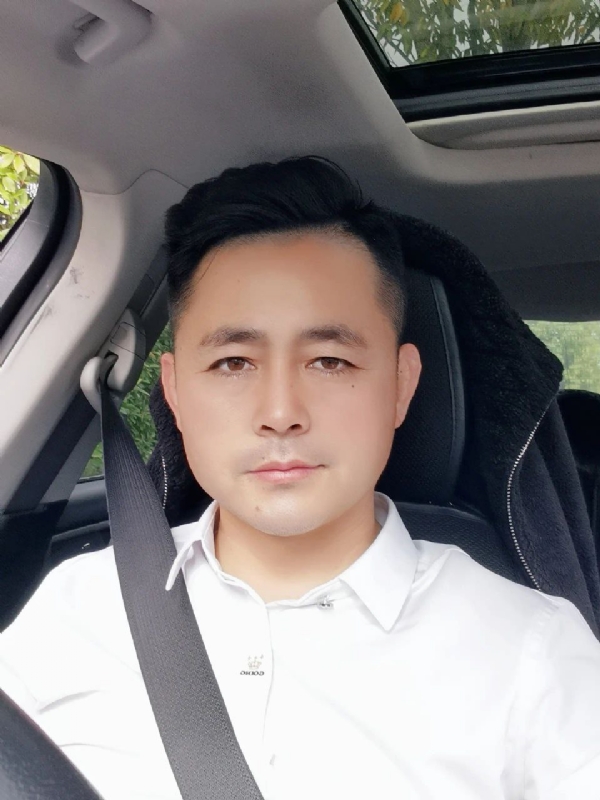阿华大人的第二张照片--许昌相亲服务中心