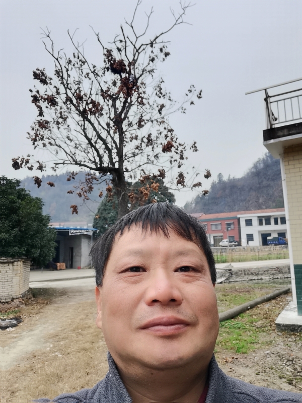 苏众青春冲浪的第二张照片--许昌相亲服务中心