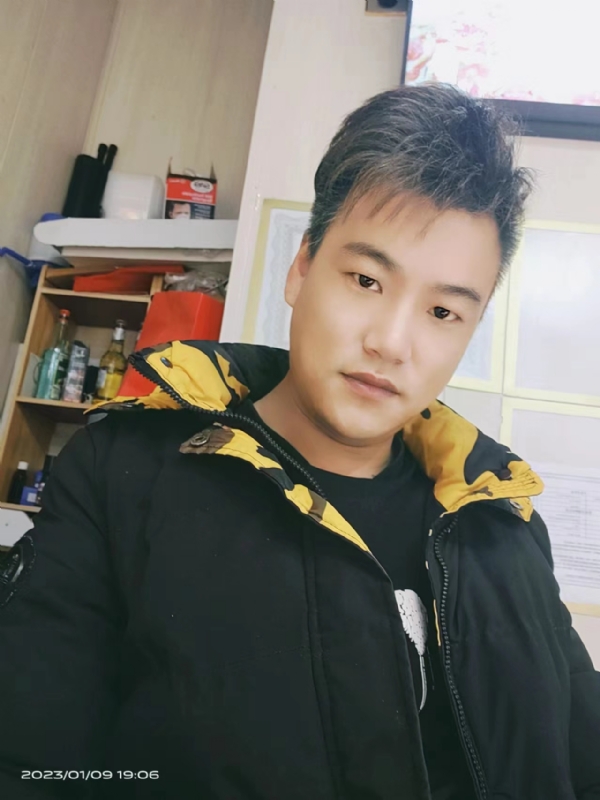 孤酒枕愁眼眠的第二张照片--许昌相亲服务中心
