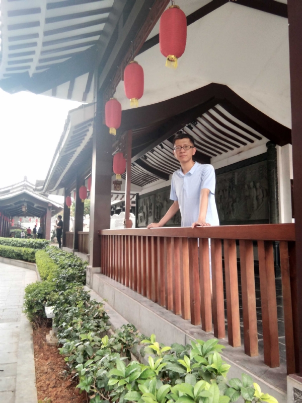 lijian的第一张照片--许昌相亲服务中心