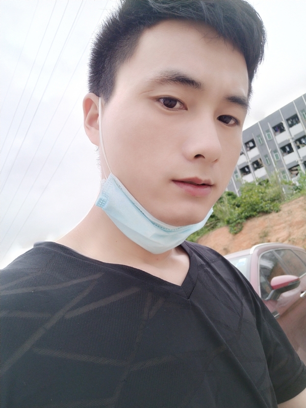 何凡的第二张照片--许昌相亲服务中心