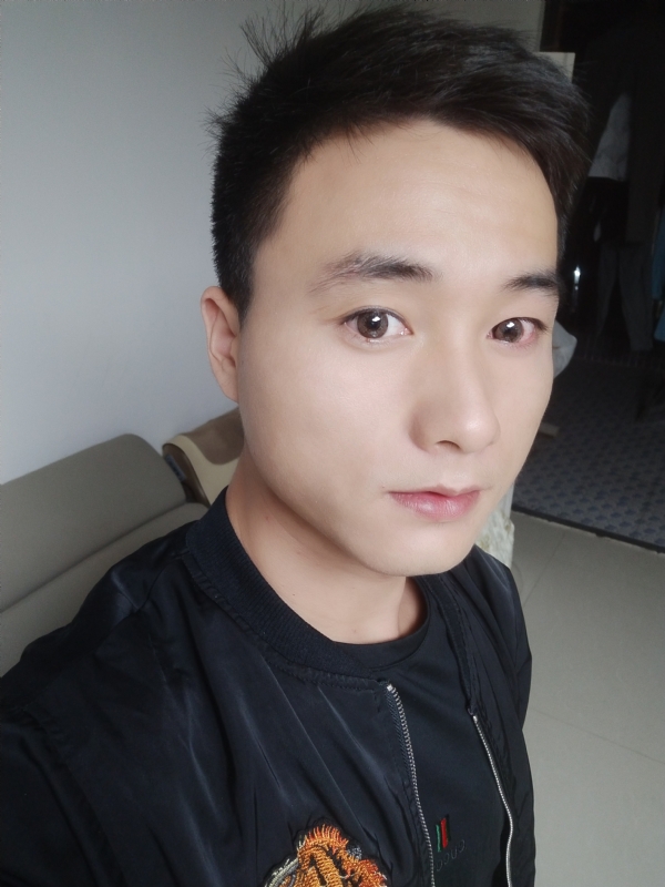 何凡的第三张照片--许昌相亲服务中心