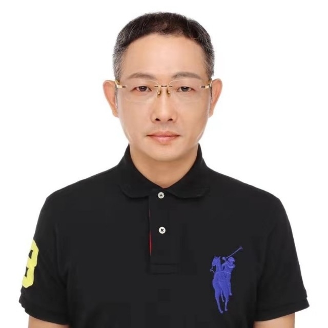 邱先森的第一张照片--许昌相亲服务中心