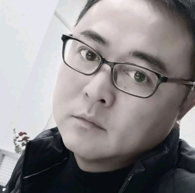 小石头的第二张照片--许昌相亲服务中心