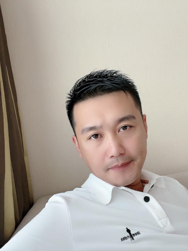 笑望人非的第一张照片--许昌相亲服务中心