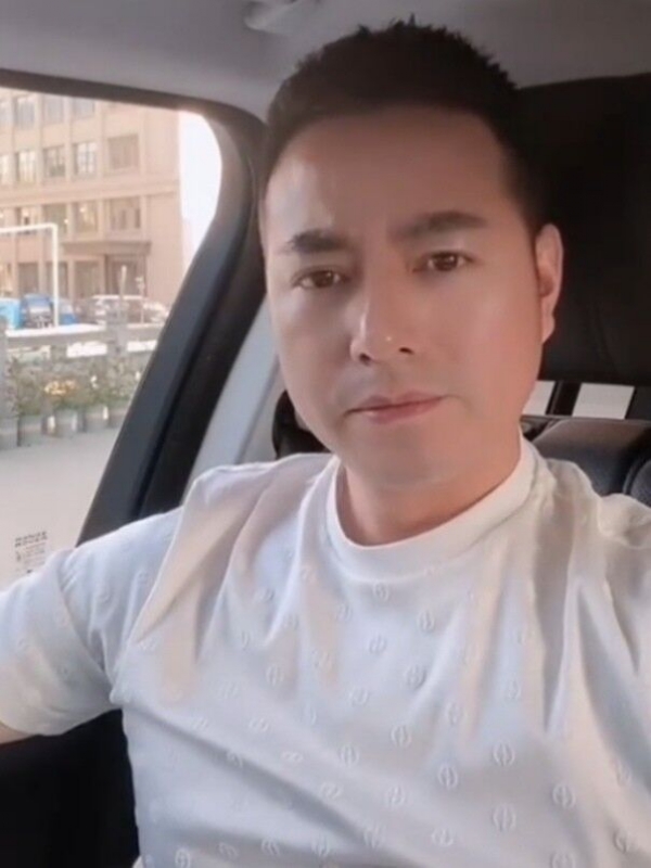 勿忘初心的第一张照片--许昌相亲服务中心