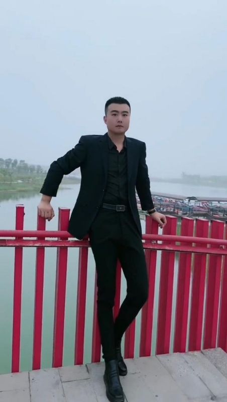 Albert的第一张照片--许昌相亲服务中心