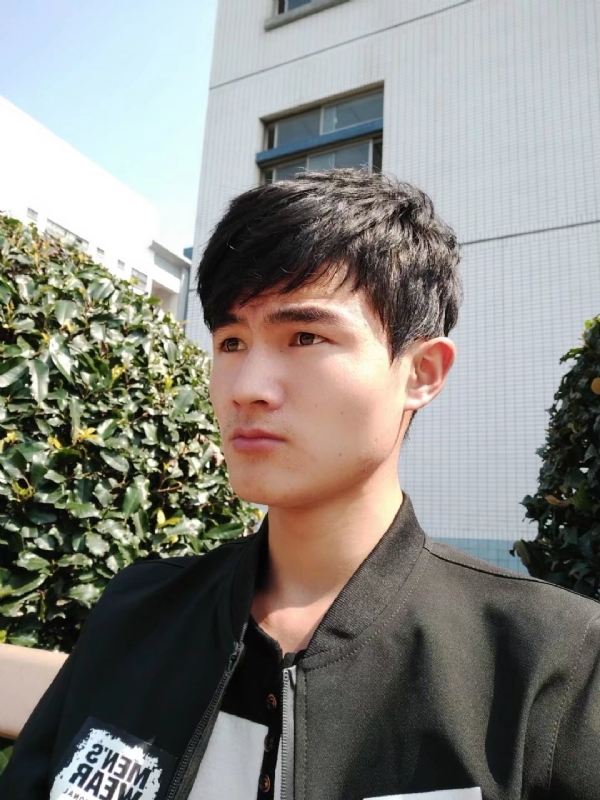 阳光男孩的第四张照片--许昌相亲服务中心