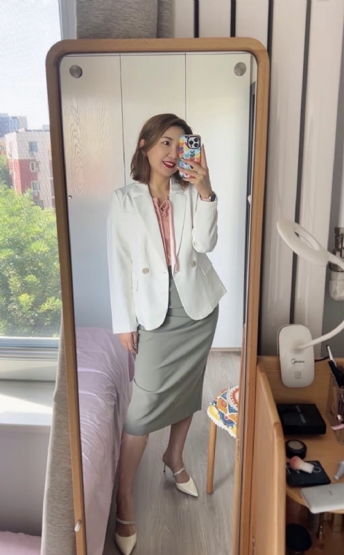 丽波的第三张照片--许昌相亲服务中心