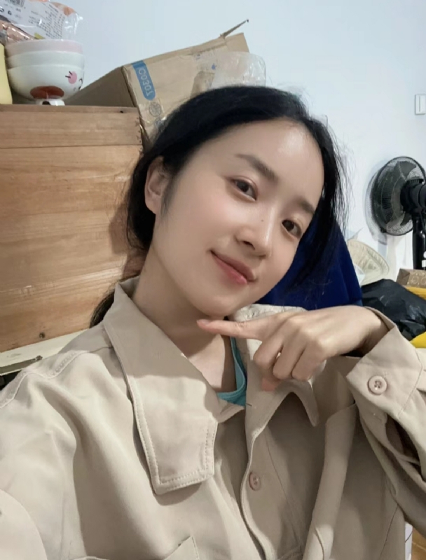 多喝热水的第二张照片--许昌相亲服务中心