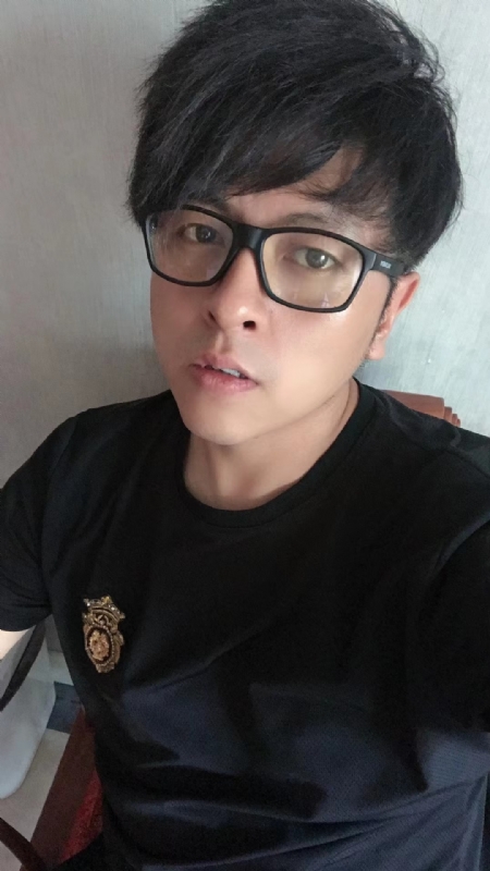 爱你永远不容易的第一张照片--许昌相亲服务中心