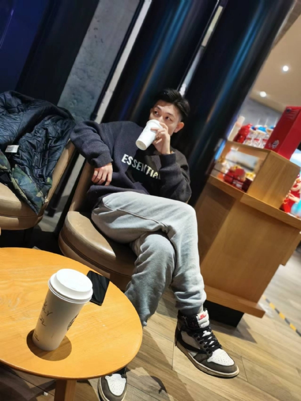 LAZY的第一张照片--许昌相亲服务中心