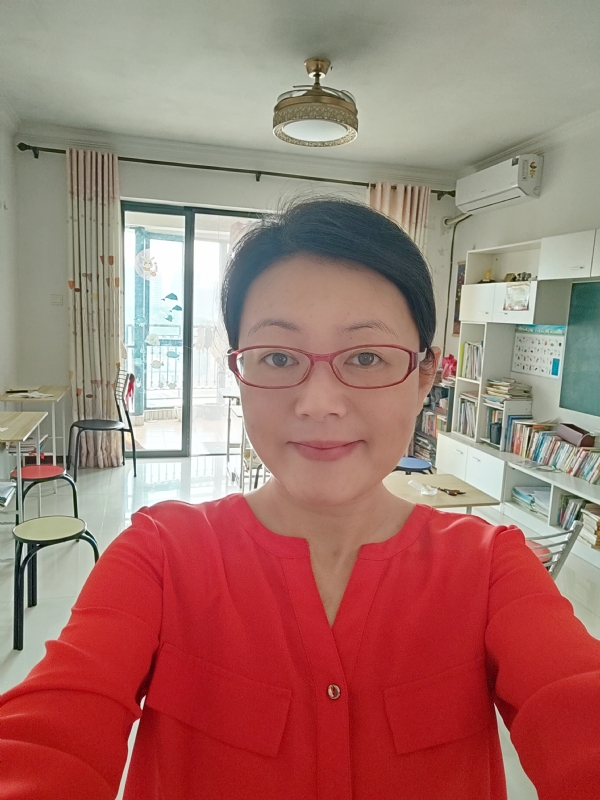 丽华的第二张照片--许昌相亲服务中心