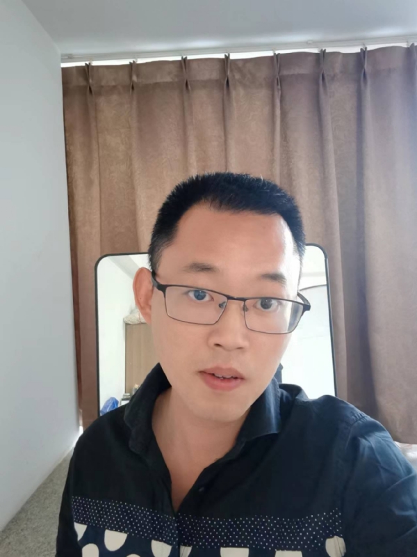 lips11的第一张照片--许昌相亲服务中心