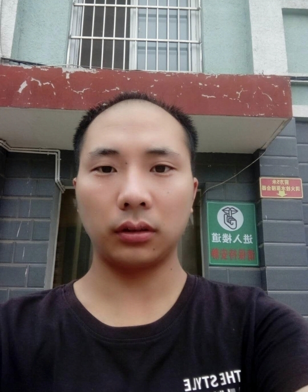 亮亮的第一张照片--许昌相亲服务中心