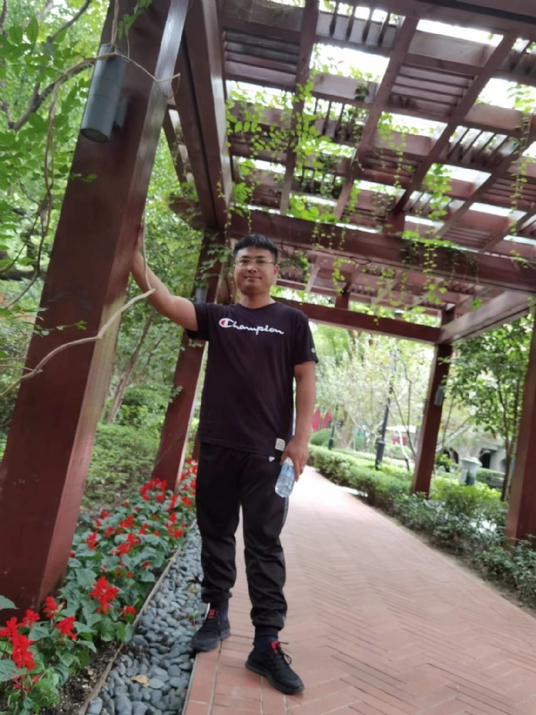 会飞的鱼的第二张照片--许昌相亲服务中心