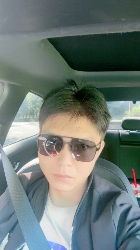 怀念的第一张照片--许昌相亲服务中心