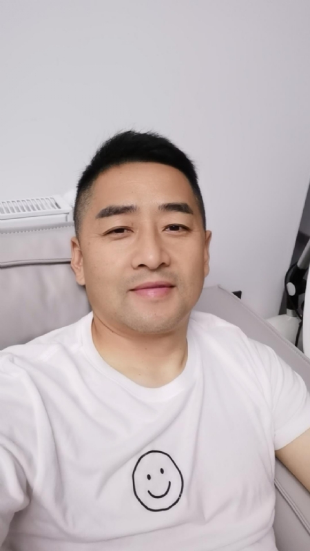 向阳而生的第一张照片--许昌相亲服务中心