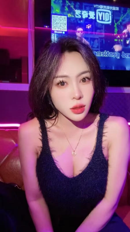 素素可月的第一张照片--许昌相亲服务中心
