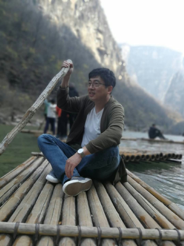风被吹走了的第一张照片--许昌相亲服务中心