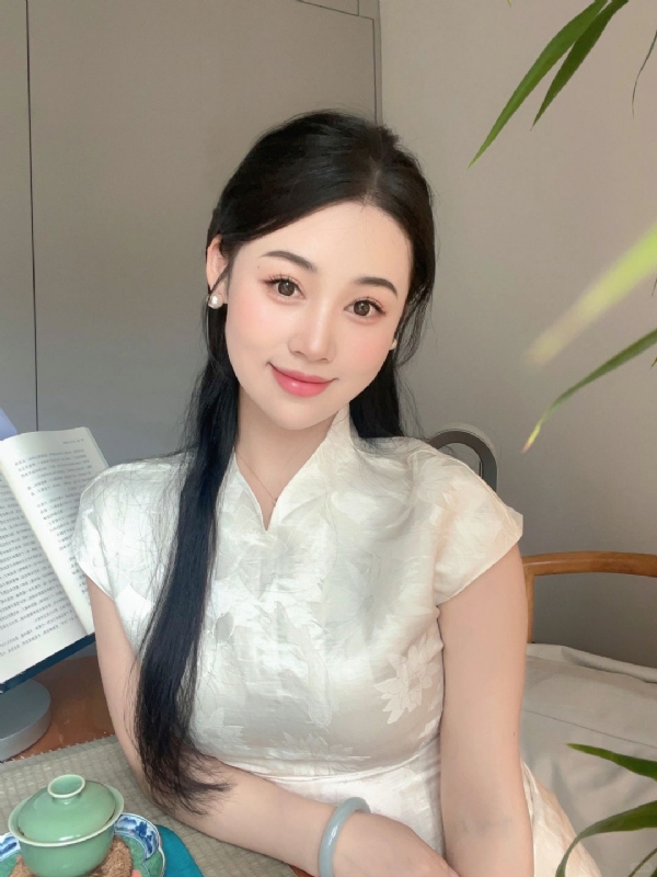 小慧的第一张照片--许昌相亲服务中心