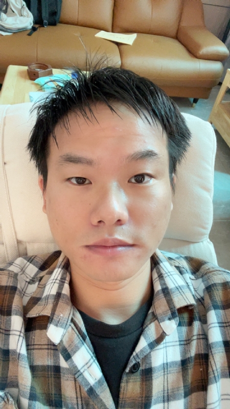 向日葵的第一张照片--许昌相亲服务中心