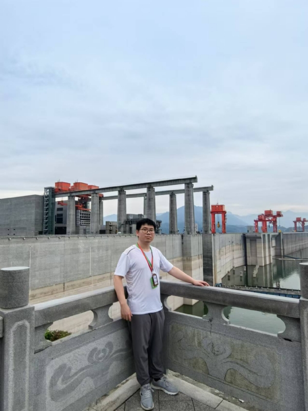 xhfsx的第一张照片--许昌相亲服务中心