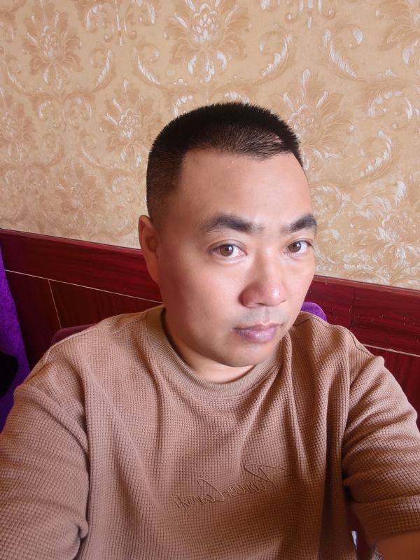 擦亮眼睛向前看的第二张照片--许昌相亲服务中心