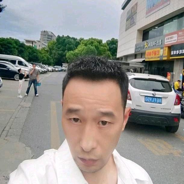 小林的第一张照片--许昌相亲服务中心