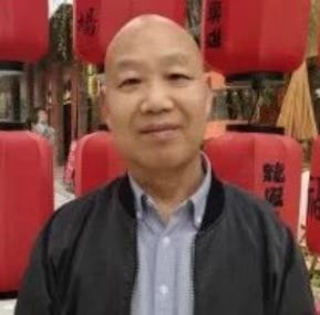 教师作家诗人的第一张照片--许昌相亲服务中心