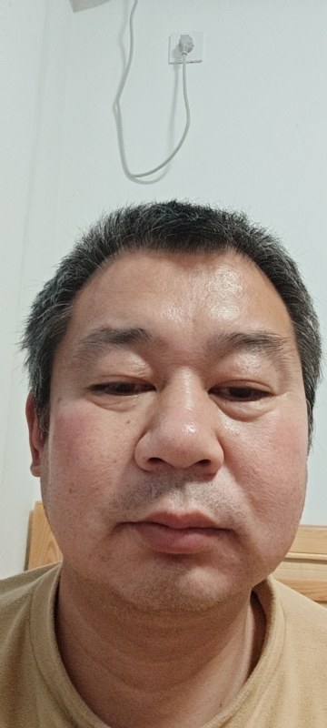 龙万的第一张照片--许昌相亲服务中心